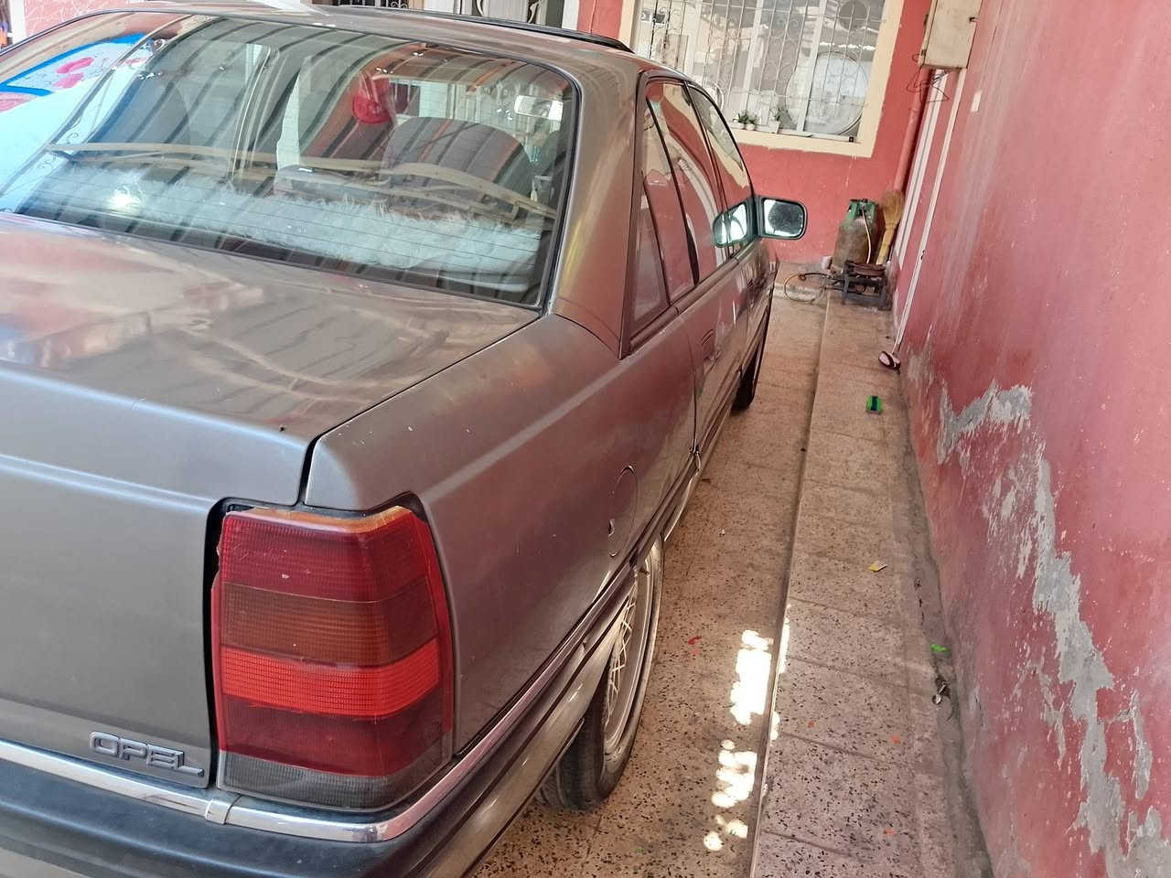 السلام عليكم اوميكه حجم 20 بدون صبغ بدون ضربه بس صبغ جماليه فقط رقم اربيل فول وضع شركه كير ومحرك شرط اوتوماتيك موديل 91 سياره مايعوز ربع دينار تصرف علي اريد مراوسه وهم يرهم للبيع الي حاب يتواصل خاص او اتصل على الرقم *********** بي وات ساب
