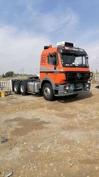 شاحنة • للبيع