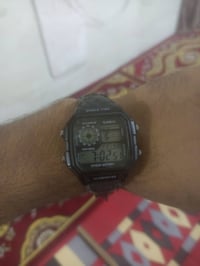 اخوان عندي هاي الساعه كاسيو للبيع للتواصل خاص او وتساب 07712841160