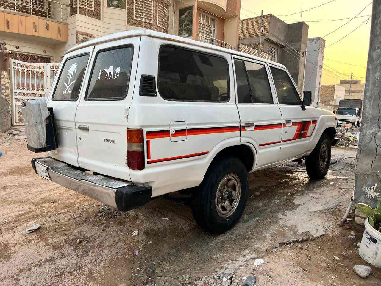 السلام عليكم لاندكروز للبيع موديل 82 كير ومكينه جديد دفع رباعي شغال كهربائيات كلها شغال ماكينه البلاديه سياره جاهزه وحلوه مكاني نجف تحويل ثاني يوم*********** مكلف بالنشر
