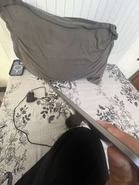 ايباد برو ١٢.٩ • ٦٤ • مع كارتونه وكفر