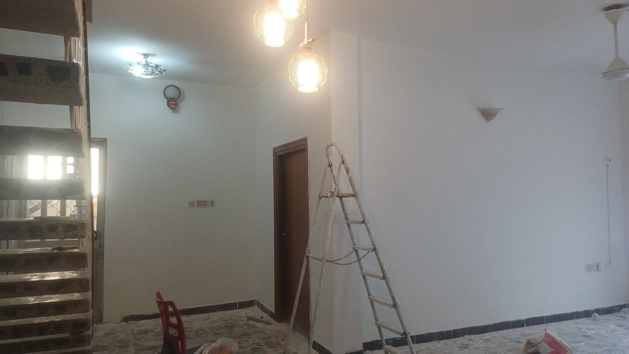 🔨 إعلان صيانة ترميم الدور والمحلات 🔨

إذا بيتك أو محلك يحتاج ترميم، تجديد أو إضافة، إحنا بالخدمة.

نقدم جميع أعمال:

✅ معالجه الرطوبه والتشققات +صبغ داخلي وخارجي✅عمل الجبس بورد سحبات وسقوف وبديل الرخام والخشب والحجر وعمل السقوف الثانويه بكافة انواعها بأحدث الديكورات والموديلات. تأسيس شبكات الماء +تنصيب منظمومات مرشات مزارع✅ تأسيس الصحيات (المجاري والصرف الصحي)✅ أعمال الكهرباء والسباكة ✅فتح وشد المكيفات و السبالت✅️  تبليط السيراميك والرخام✅ تبليط السطح بالشتايكر + عمل الفلانكوت . والماستك . والشربت✅️ عمل الواجهات طلس + فلين وسحبات + طلس وتطعيم سحبات  ديكورات داخلية وتشطيبات عصرية✅ حدادة عامة✅ إضافة غرف سندويج بنل✅ تنفيذ الحدائق وإعادة تصميمها✅ تنصيب منظومة كامرات مراقبة✅ تنصيب منظومه لمعالجه الارضه✅️️تشطيب كامل وتسليم مفتاح

✔️ شغل نظيف وبأعلى جودة✔️ أسعار مناسبة ✔️ التزام بالمواعيد✔️ كشف ومعاينة قبل التنفيذ

📞 للاستفسار والحجز، راسلنا أو اتصل على: ابو ليان (***********
