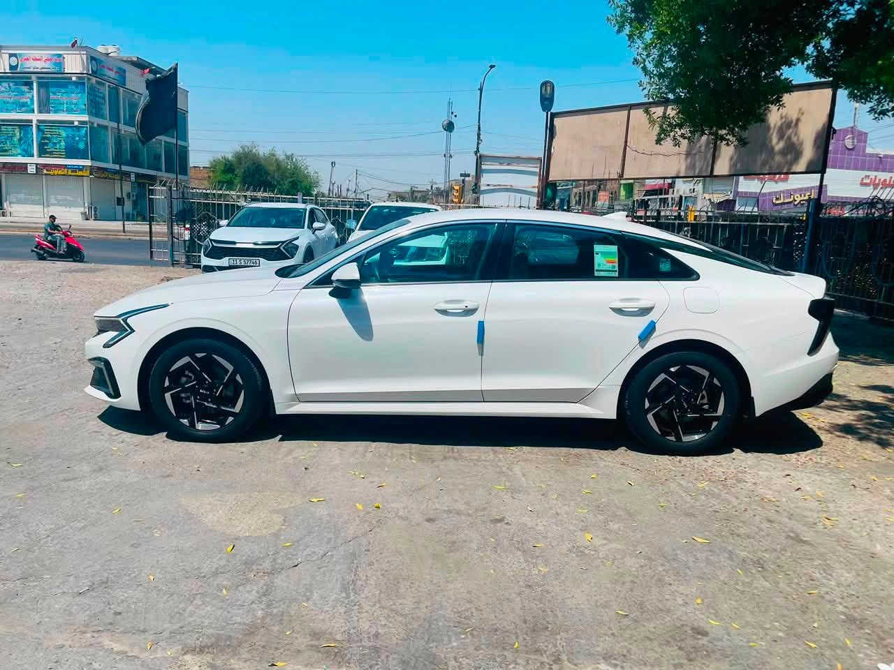 كي فايف  K5 2025  خليجي

شركة نم ضمان 5 سنوات كفالة عامة 
رقم اربيل باسمي
ماشيه 40 
محرك 2500 

 بصمة
مرايات شفط
كرسي سائق كهرباء
حساسات امامية وخلفية
كاميرا خلفية
نظام اوتو هولد
السعر 210 وبيه مجال 

مكاني: بغداد
الشراي يتصل على الرقم ***********
