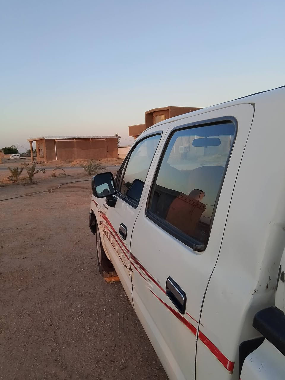 للبيع تيوته جمره 2005ترهم مراوس بنيسان سياره نضيفه مال جناي مكينه او كير عله وضع اشركه رقم بصره تحويل ثاني رقم الهاتف ***********
