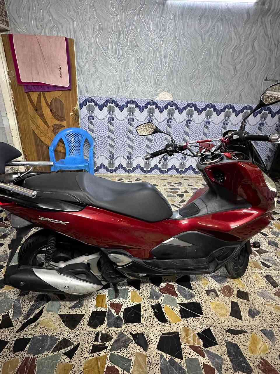 لسلام عليكم دراجه للبيع بي سي اكس جيل الثالث  كفاله عامه فول الدراجه   السعر ١٧ بيها مجال
رقم 
***********
