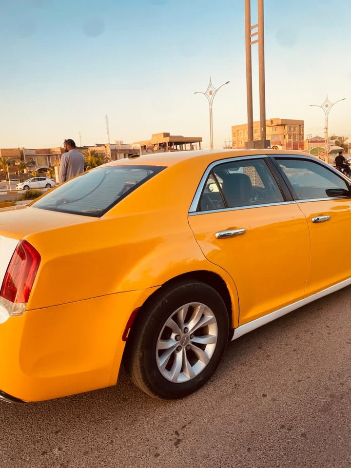 السلام عليكم 
للبيع اوباما تكسي موديل 12 سياره جاهزه ع اخر حبايه فول مواصفات Sحادثها بچم وبيها تصليح بمقدمه البرانكيت كل نقص مابيها رقم ذي قار  السعر 125 مكاني الناصريه الغراف 
الاتصال 
***********
***********
