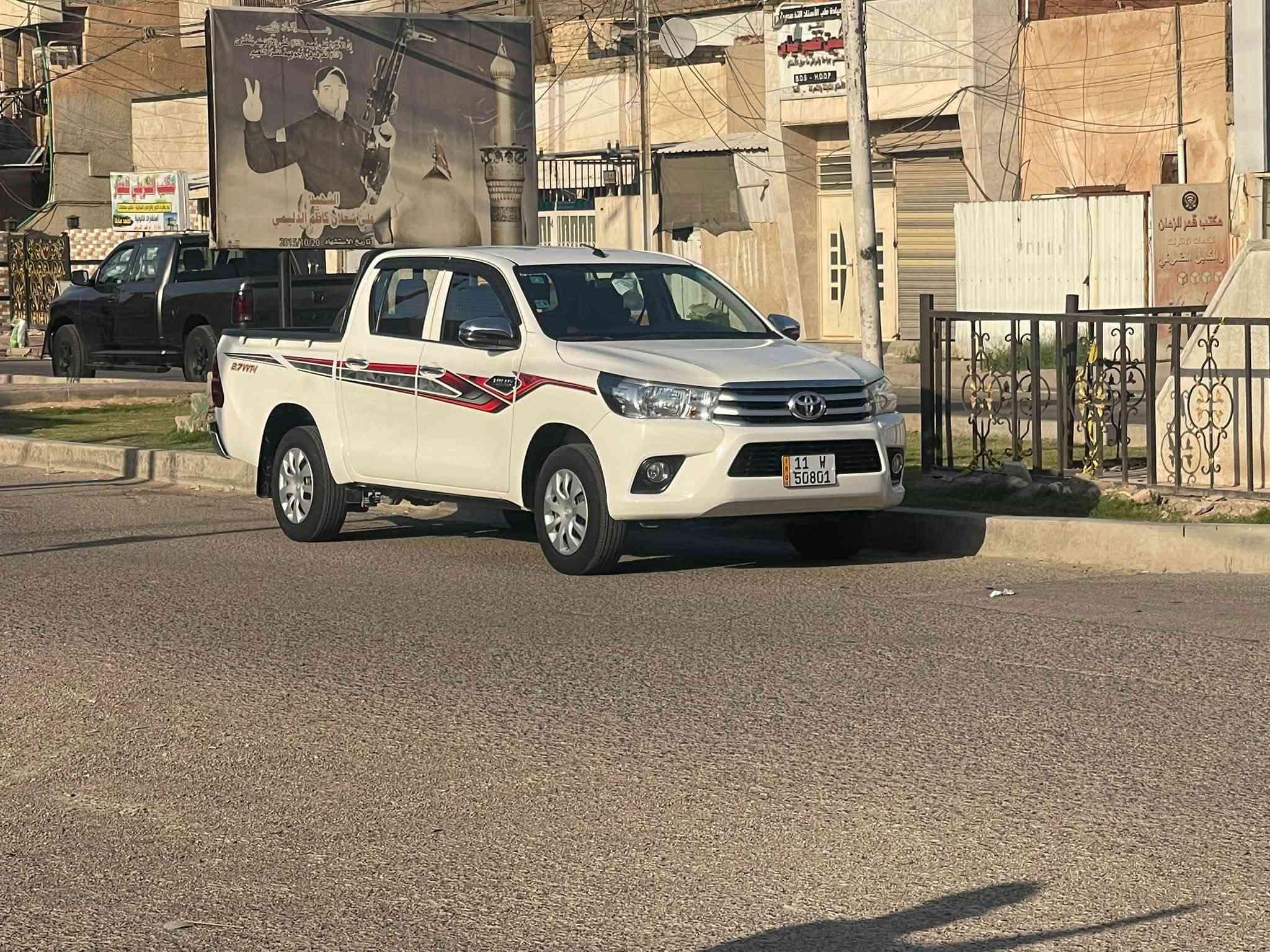 السلام عليكم 
للبيع هيلوكس مديل 2023
كفاله عامه ماشيه 58
الاتصال ***********
عنوان بغداد حي العامل
