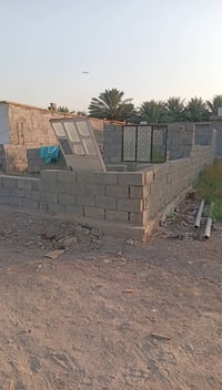 توجد قطعه للبيع مجعبه وكامله للنص المساحة 200م ،،،..  واجه9م ،،،،..:؛:...