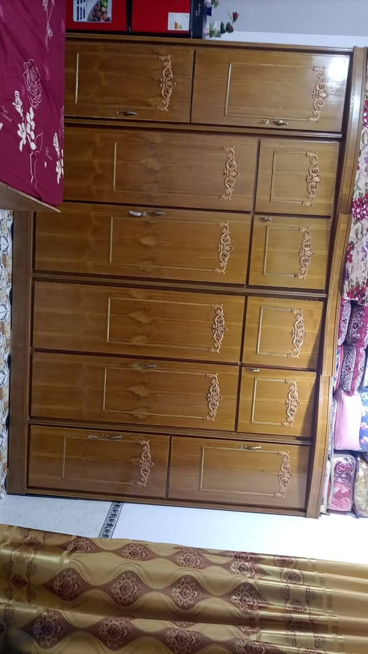 غرفه للبيع نجارة عراقيه حطاطه مليون و100
مكان الانبار
جزيرة الخالديه 
***********
