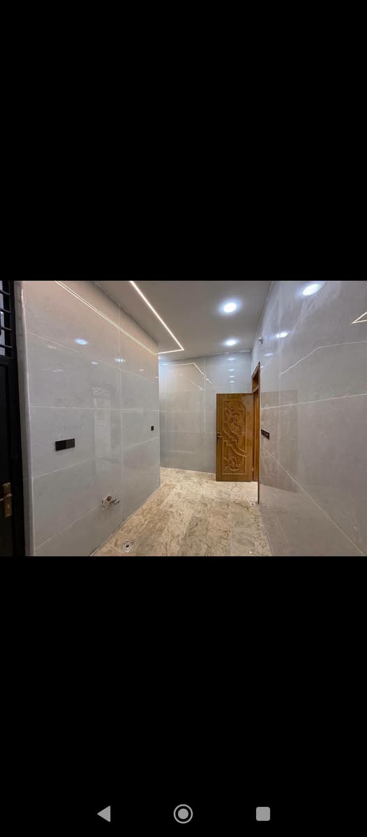 حي الجامعه • ١٠٠م • طابقين جديد