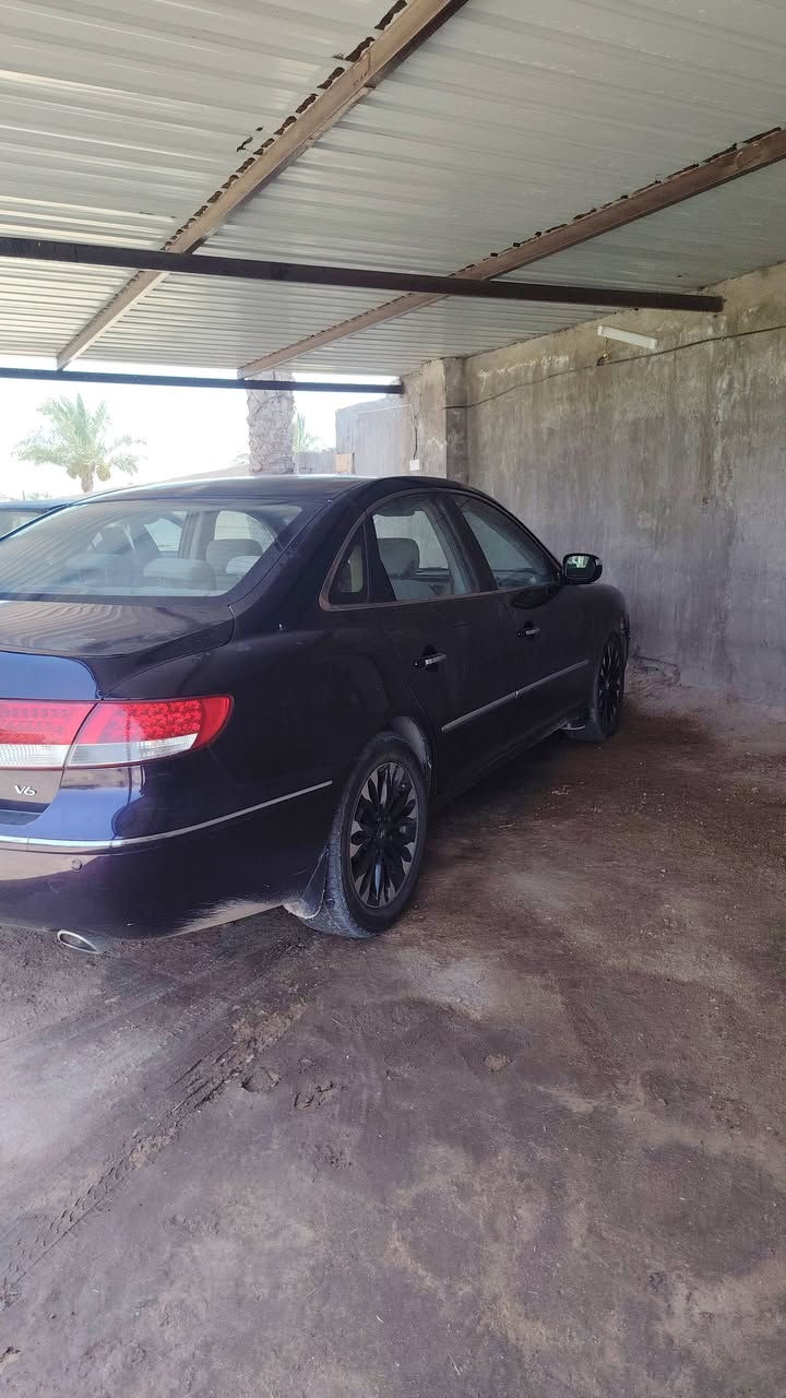 السلام عليكم ازيره 2008 بيه قطعتين صبغ السعر 85 وبيه مجال
***********
