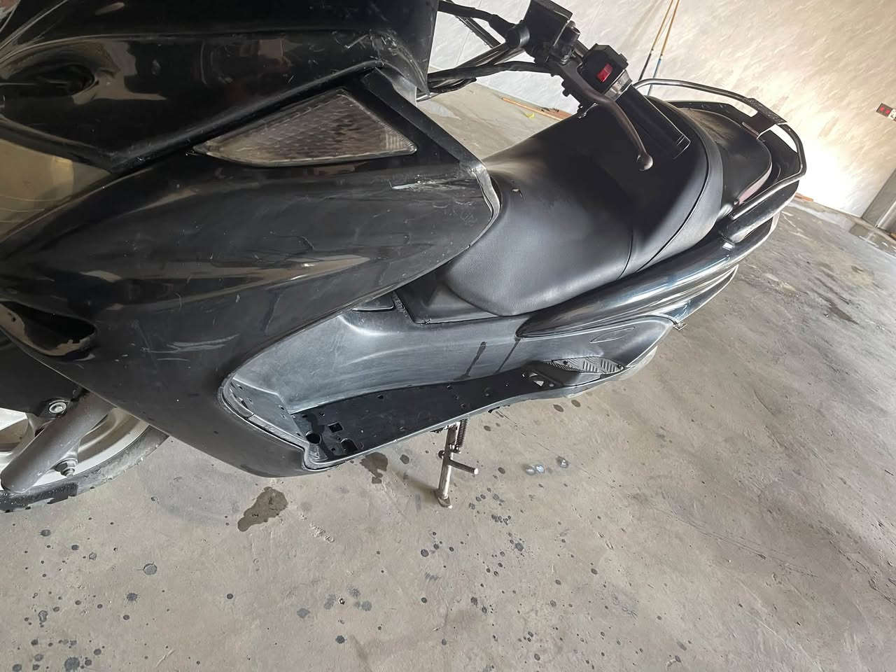 سلام عليكم دراجه ماجيسته  للبيع  او مراوس ب14دراجه نشطه وكفراتها نظيفه محركها 250cc فول دراجه مفوله وتايراتها جدد اكتب تعليقك واني اطبلك مكاني بغداد
