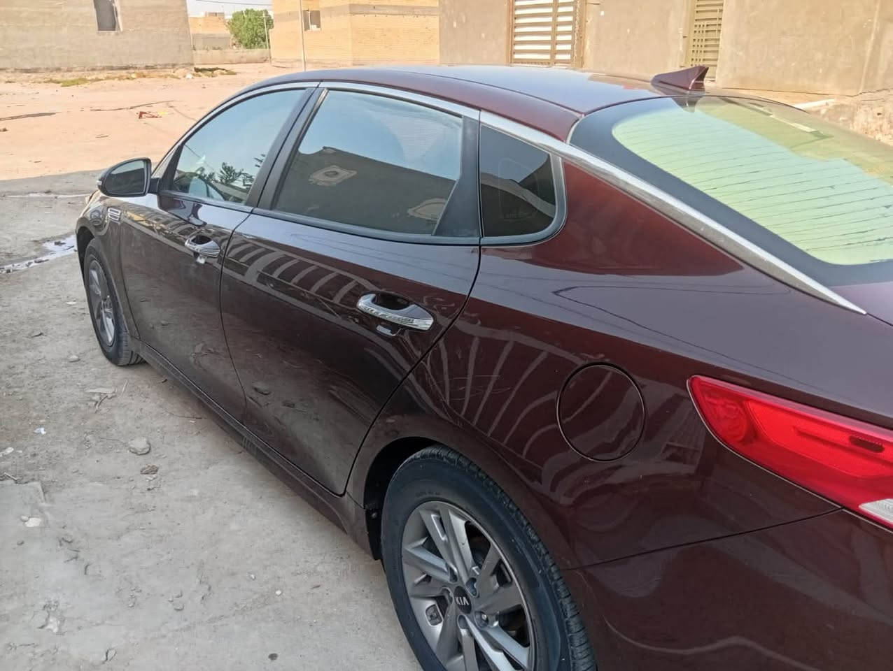 سلام عليكم سياره اوبتما البيع 2019وارد امريكي حادثه بدل بنيد  اشبر من جاملغ بدون عابر فول مواصفات ماعد البصمه رادارت جانبيه حساسات خلفي امامي قياده ذاتيه مانع انزلاغ سعر١٣٠ وبيهه مجال سونار ناشره مكان السماوه قضاء الخضر الهاتف ***********
