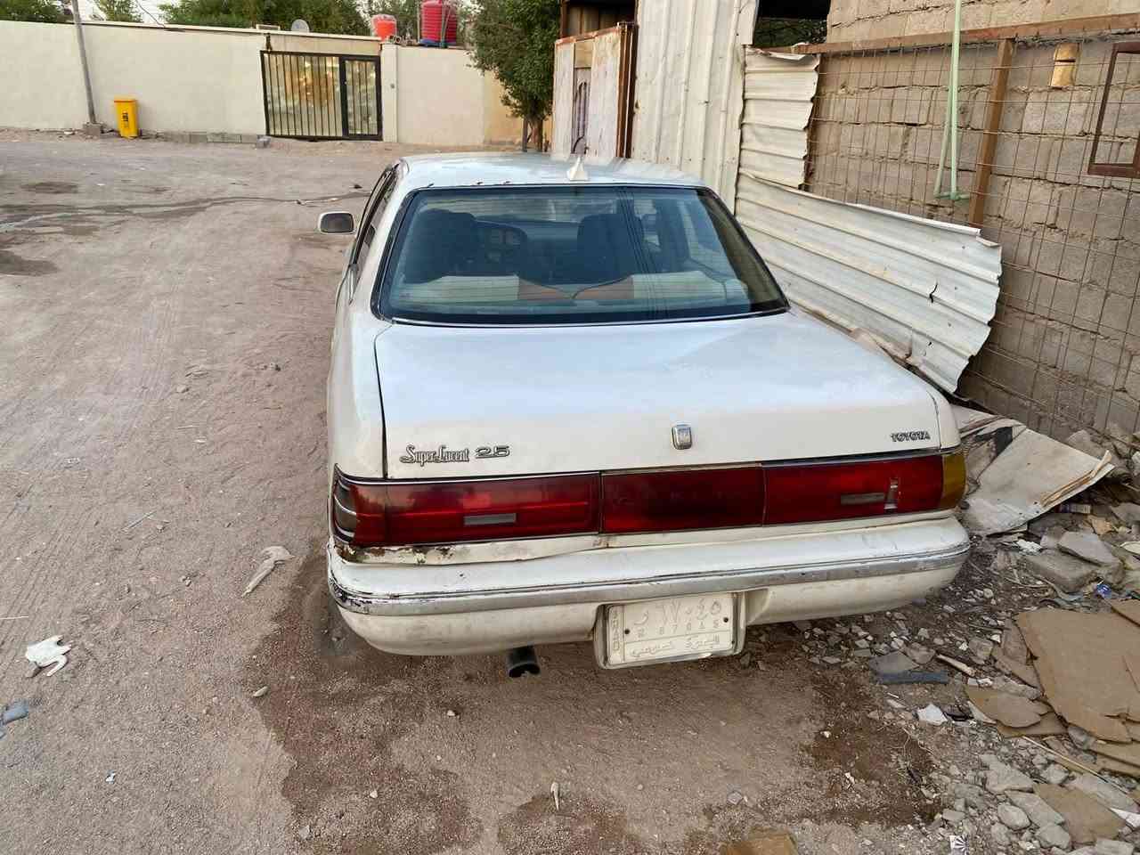 السلام عليكم
مارك كصيف
كفاله كص نقل 
مديل ١٩٩٢ 
تحويل ثاني يوم
سنويه ما صاقطه لل ٢٧
محرك ونجي
العنوان البصره 
السعر 26 وبيه مجال 
***********
