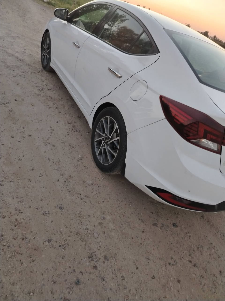 سلام عليكم 👋
البيع سيارة النترا موديل 2020  خليجية مابيها اي ضرر فول مواصفات  

محركها 2000 دخلها كلش نضيف تبريد شغال

 الاطارات جدد

رقم بغداد بأسمي تحويل ثاني يوم 

مكان سيارة بغداد ابو غريب 
سعر 175 وبيها مجال الطيبين

الأستفسار على هاي الأرقام 

***********

***********
