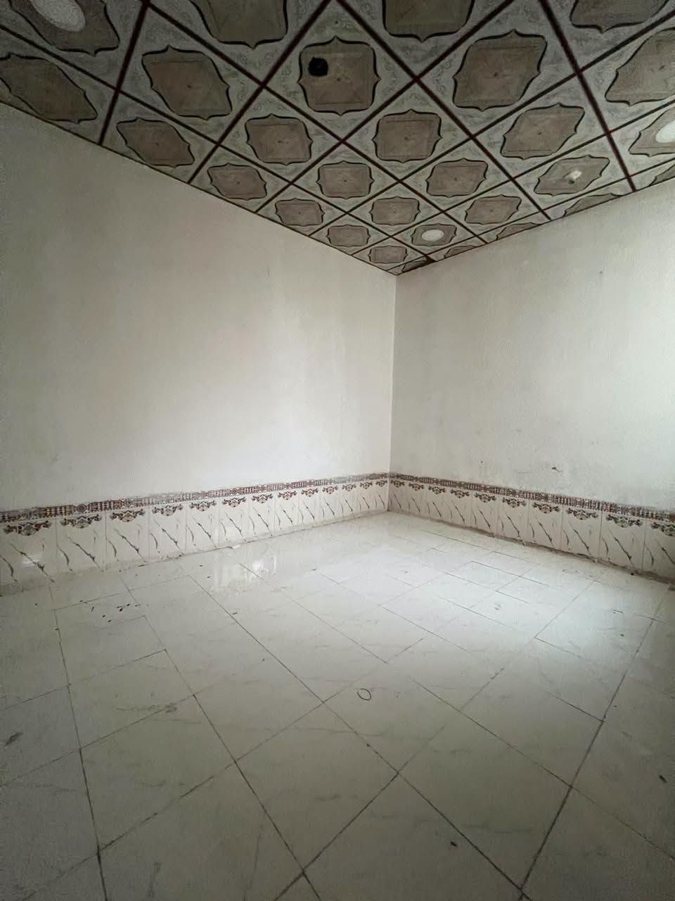 النجف حي ميسان • طابقين • ١٠٠م
