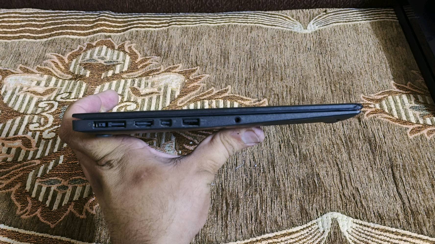 حاسبة لينوفو x1 carbon نظيفة حدا جدا للاعمال المكتبية و للالعاب المتوسطة
المواصفات : 
معالج كور اي 5 جيل 6
رام 8 كيكا
الذاكرة 256 ssd
كرت الشاشة داخلي شير 4 كيكا
شاشة حجم 14 FHD
سلم نحيفة جدا و خفيفة الوزن
ملحقاتهه جنطة و شاحنة
اذا احد اشتراها بالسعر الكامل انطي هدية اضافية
( ماوس + سي دي روم )
مكاني الحرية
غير متوفر توصيل