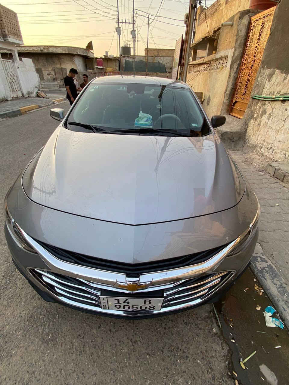 ماليبو LT موديل 2024 للبيع 
سياره نظيفة كلش وعلى ايدي حادثهه فقط الجاملغ الامامي والخلفي ومرجعه بي دي ار وبدون صبغ والباب سائق وحادث بالصندوك فقط الصندوك نصه مصبوغ سياره حلوه وفول مواصفات 
المواصفات الداخلية
اطار احتياطي 
حساسات اماميه
حساسات خلفيه
تشغيل عن بعد 
مرايا كهربائيه
مواصفات الخارجيه
مدخل AUX/USB
تكساس هوائية
تحكم مقاعد كهربائية 
تحكم نقود
ذاكرة مقاعد
زجاج كهربائي
كراسي مدفاة
مقاعد مبردة 
نظام انذار
مكيف
مواصفات التقنية
ابل كار بلاي
أندرويد أوتو
أوامر صوتية 
بلوتوث
تنبيه الاصطدام الامامي
تنبيه النقاط العملاء
تنبيه مغادره المسار
حساس ضغط الإطارات
دفلوك
رادار
شاشه لمس
شاشه وسائط
فرامل ABS
قفل الباب تلقائي
كاميره خلفيه
مانع انزلاق
مثبت سرعة 
مساعد اصطفاف
وبعد غيرها هواي مواصفات حلوه سياره ما متعوبه مال بيت وعلى ايدي السعر 130 وبيهه مجال قليل حق الجيه التواصل ***********

