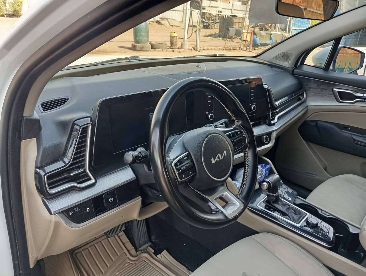 سلام عليكم كيه سبورتج 2022 خليجي مكفوله كفاله عامه المواصفات معروفه رقمه بغداد تحويل مباشر المحرك 2000دوش كير خير من الله شاشه كامره سايد تبريك دكمه تحكم ستيرن ويل كب تبريد ثلج قطعتين حلوه السياره ماشيه 28الف السياره جديده وخير من الله مكاني بغداد السعر 180وبيه مجال لشراي الرقم ***********مكلف بل نشر
