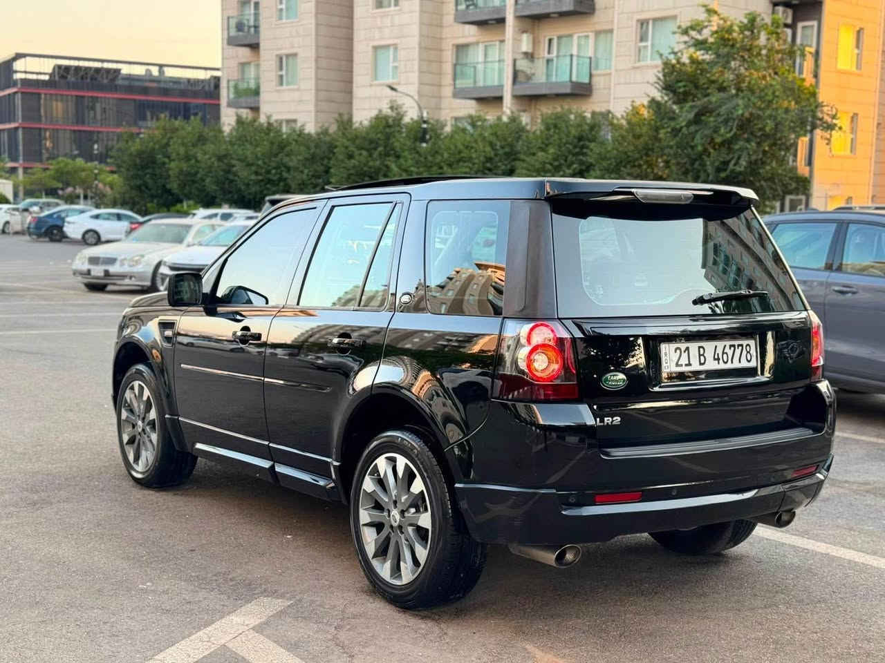 LAND ROVER سعری خوار بازاڕ 
موديل 2014 سفري شه ريكه يه سه ردار ته نها ١٢٦ هه زاركيلو مه تر روشتوه هه قيقي فول مواسه فات به سمه پانروراما ده بل ئه كسل ناو سور بريك به سمه رادار ته حديد سورعه لايد ئه لقه كوشن كاره با كوشن خه زن سه ياره كه ده عامي بو ده عامي بوياخوش شوختو چاليشي نيه هه موو گياني به شه رت نمونه يه له جواني سعري 123
***********☎️
شوێن/سلێمانی
واتس اپ
*********** السليمانية, العراق
