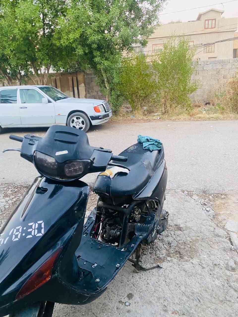 السلام عليكم
فراشة للبيع اي نقص مابيها شغاله مكينه مجفته جديد اول فتحه الها شلعة ومعدل نقصها باتري فقط مستعجل على بيعتها مكاني ديالى ابو صيدا 
سعر ٢٥٠ وبيها مجال
***********
