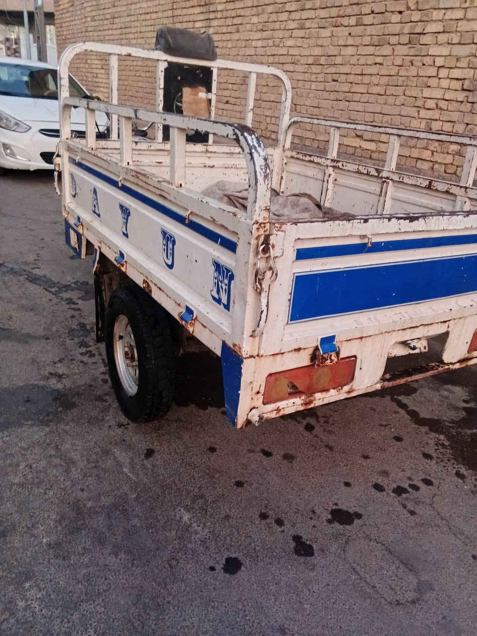 ستوته للبيع موديل 18 اوراق اتصل على الرقم ***********
