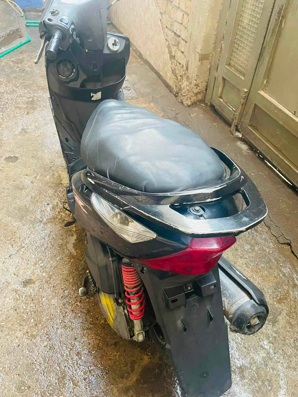 لسلام عليكم دراجه ماكس ثعلب ١٤٠ دراجه مختمه من طول ل طول دراجه بيهه نقوصات چانت متروكه نقصهه باتري واشاير اماميه وحاضن وكلوبات بك لايت واشاير ولايت اليوم بدلت الهه كلچ امامي وخرز بس القايش شوي تعبان بس يمشي شغاله شوفت عينكم سلف هندر مكفوله من سرقه قانون وعشاير اوراقهه ضايعه مكاني بغداد شعله قطاع سابع رقم *********** سعرهه 385 وبيهه مجال حك الجيه
