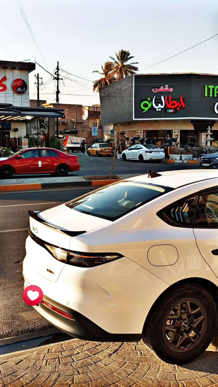 السلام عليكم بي واي دي سيل 5 2025 رقم بغداد بأسمي ممشاه السيارة الكلي 27الف السيارة كفالة عامه عدا شخط بل دعامية الخلفية مواصفات العادية السعر 19مليون و500 قفل للتواصل ***********
