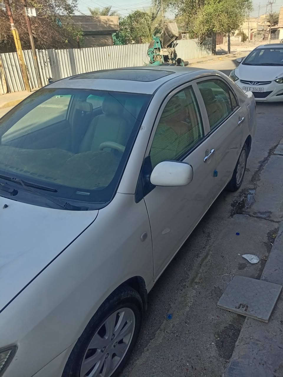 اف ثري موديل ٢٠١٢ سياره جاهزه حلوه مناقصهه شي بس كمبريسر لطش عندي قبل كم يوم رقم بعدادانكليزي سعر ٥٥ بغداد مدينه الصدر ***********
