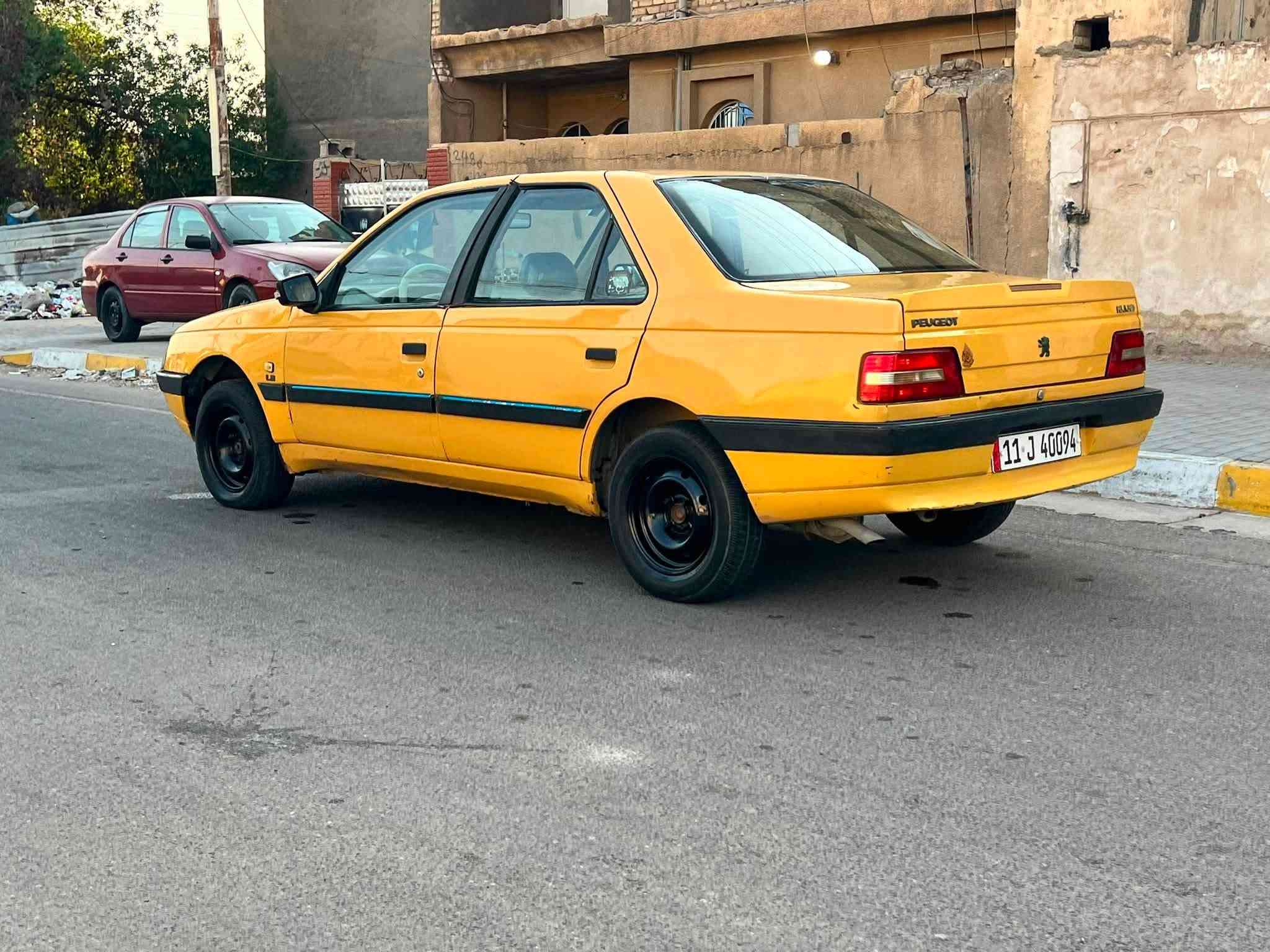 سلام عليكم بيجو لميس موديل 2015رقم بغداد نكليزي مصفره من كلشي هيئه غرامات سنويه حديثه مشروع وطني كير مكينه كفاله انطي بيهه ضمان شرط صدر خلفي امامي جديد هسه مبدله تخم تاير  سنتر لوك دوشمه ارضيه مع كشنات نايلون سياره جاهزه من كلشي ماعده الكلج مال كمبريسر غير هاذ اني مسول عليهه مكفوله من ضربه سياره بيع او مراوس حسب لقناعه السعر 29بيهه قليل مجال لاستفسار ***********
