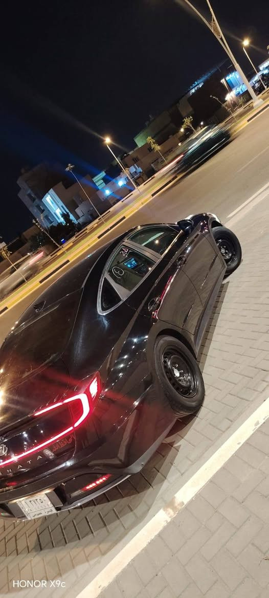 سياره سوناتا للبيع مديل2020 ورد امريكي تقرير غرق واصل الدوسه وبيه مدكر صار بالعراق سياره معوقين اقل من شهر تقريبا وتصير حره راعيه جاهز الوكاله او تحويل بيع او مراوس الانترا تجميع او k5 مكاني البصره الزبير ***********  غير متوفر على فيس البصرة, العراق

