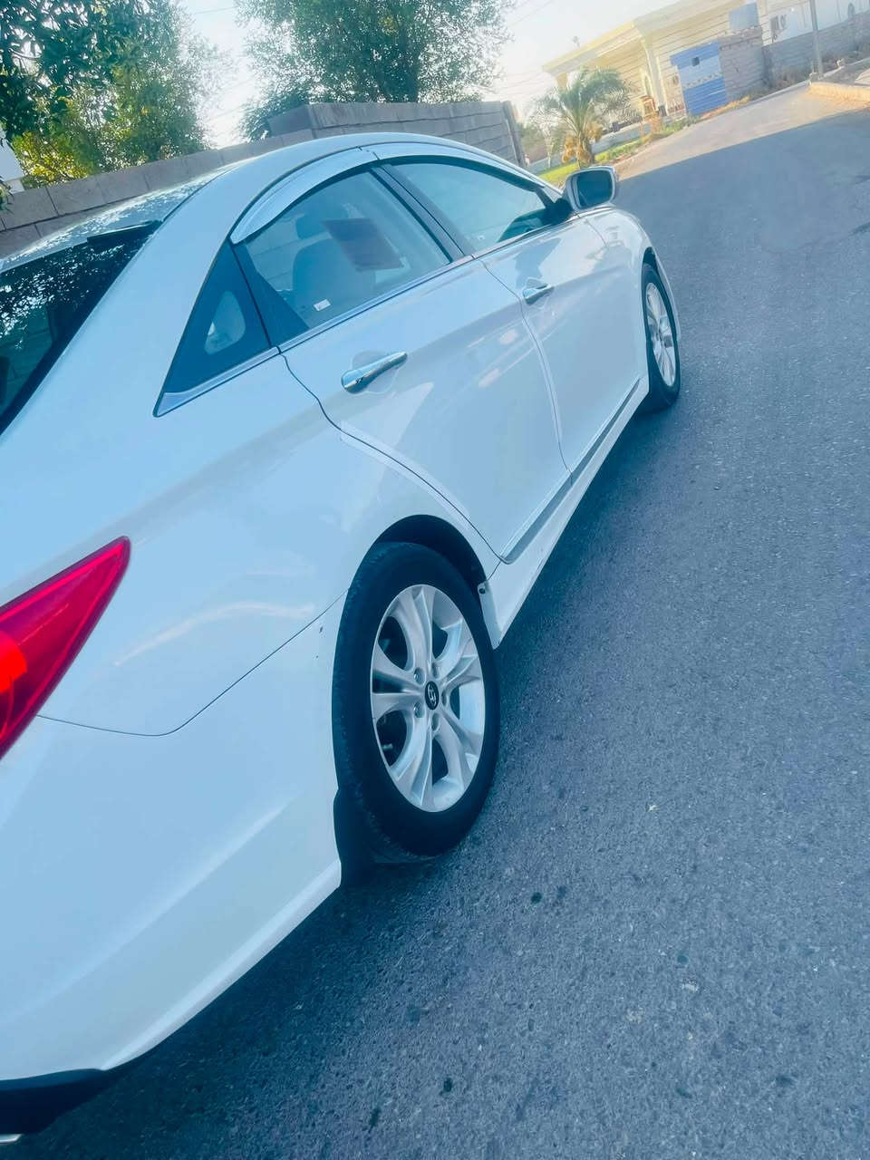 سوناتا ٢٠١٢ خليجي 
محرك ٢٤٠٠ دوش 
محرك كير كفاله 
رقم بغداد تحويل مباشر 
الضرر جاملغ امامي بدون دواخلي 
السعر ١٢٣$ وبيه مجال 
***********
