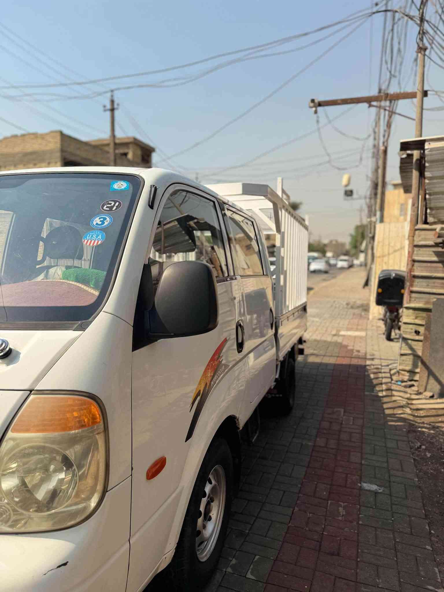 سلام عليكم كيه بنكو دبل قماره محرك 3000مفتوح سياره نظيفه خير من الله بس البدي مرشوش لغرض الجماليه رقم أنبار إنكليزي العنوان بغداد الدوره المهديه الثانيه ***********

