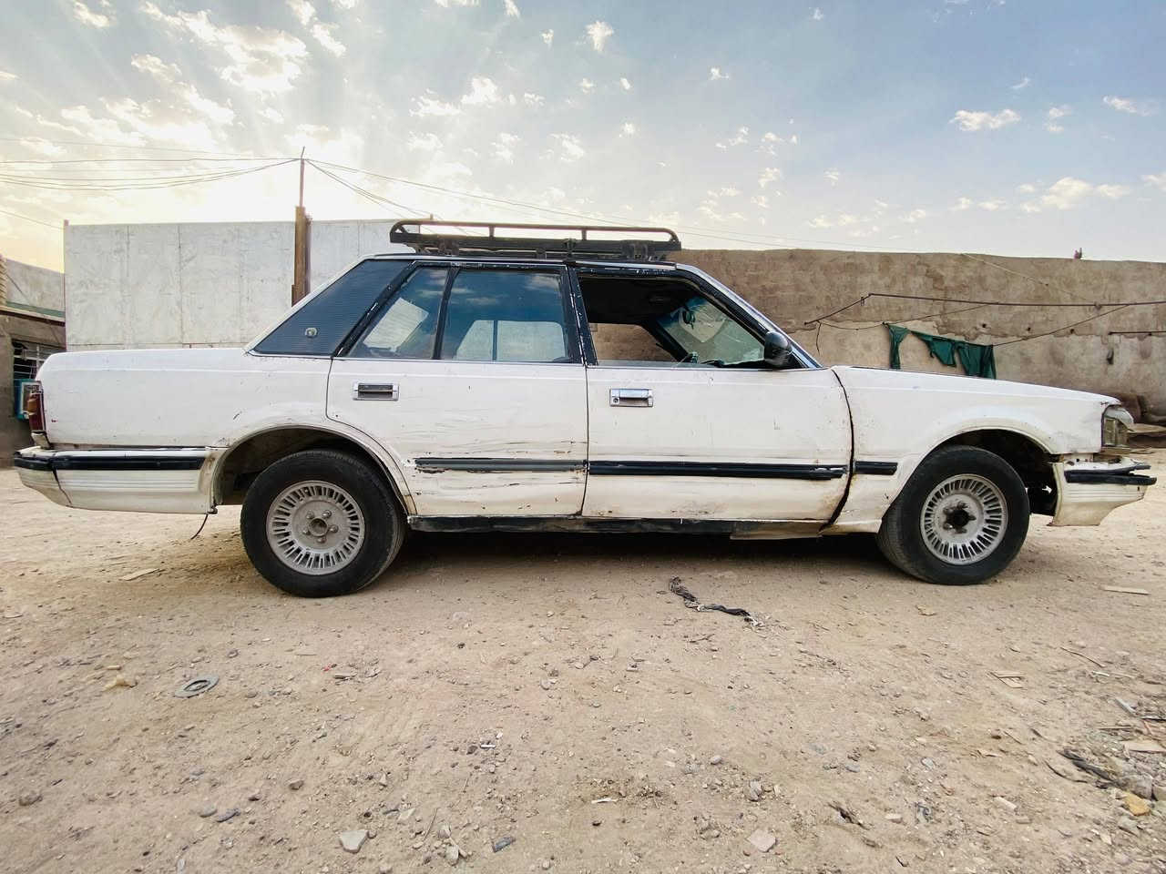 عندي سوبر للبيع موديل ٨٤ كيو ومحرك بطه رقم صلاح دين رقم نكليزي سعر ١٧وبيها مجال مكاني بغداد *********** بي واتساب
