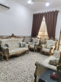 تخم • مستعمل • ١٠ مقاعد