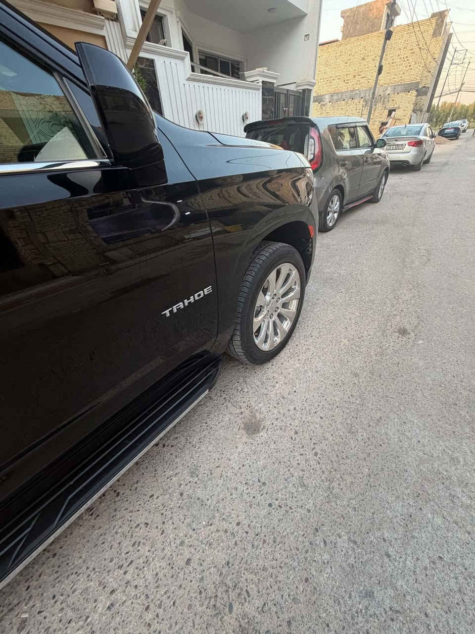 تاهو 2024 بغداد كفالة عامة شخط وزلغ وتبديل وكالة المنصور
بالضمان
ماشية 32 الف كيلو
صيانة شركة 
ما داير بيها لتر عادي كلة محسن شرط الفحص جديد بوضع الوكالة
498
***********
