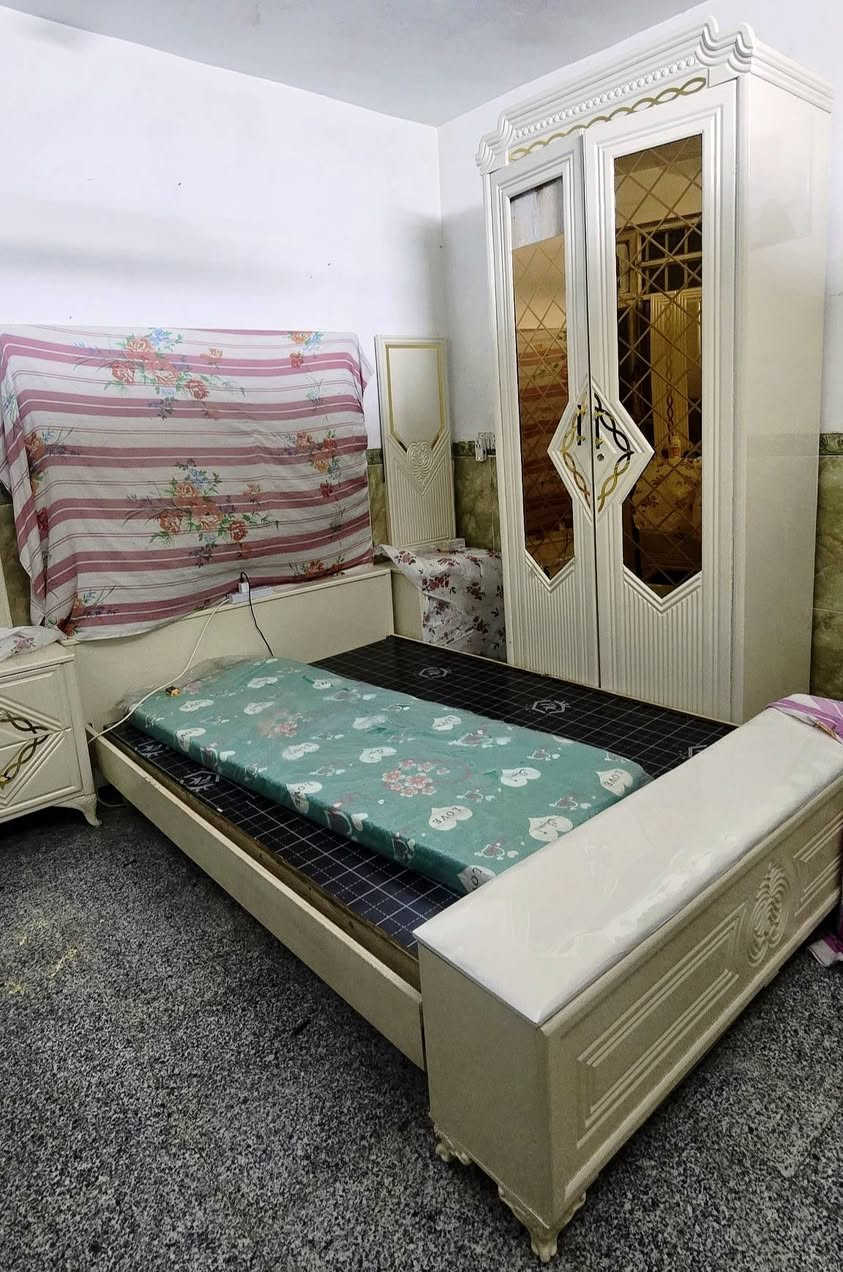 غرفة صاج عراقي تصميم تركي اشتريتهه ونصبتهه مامستخدمهه للبيع سعر ١،٥٠٠ رقمي *********** مكاني بغداد سبع ابكار
