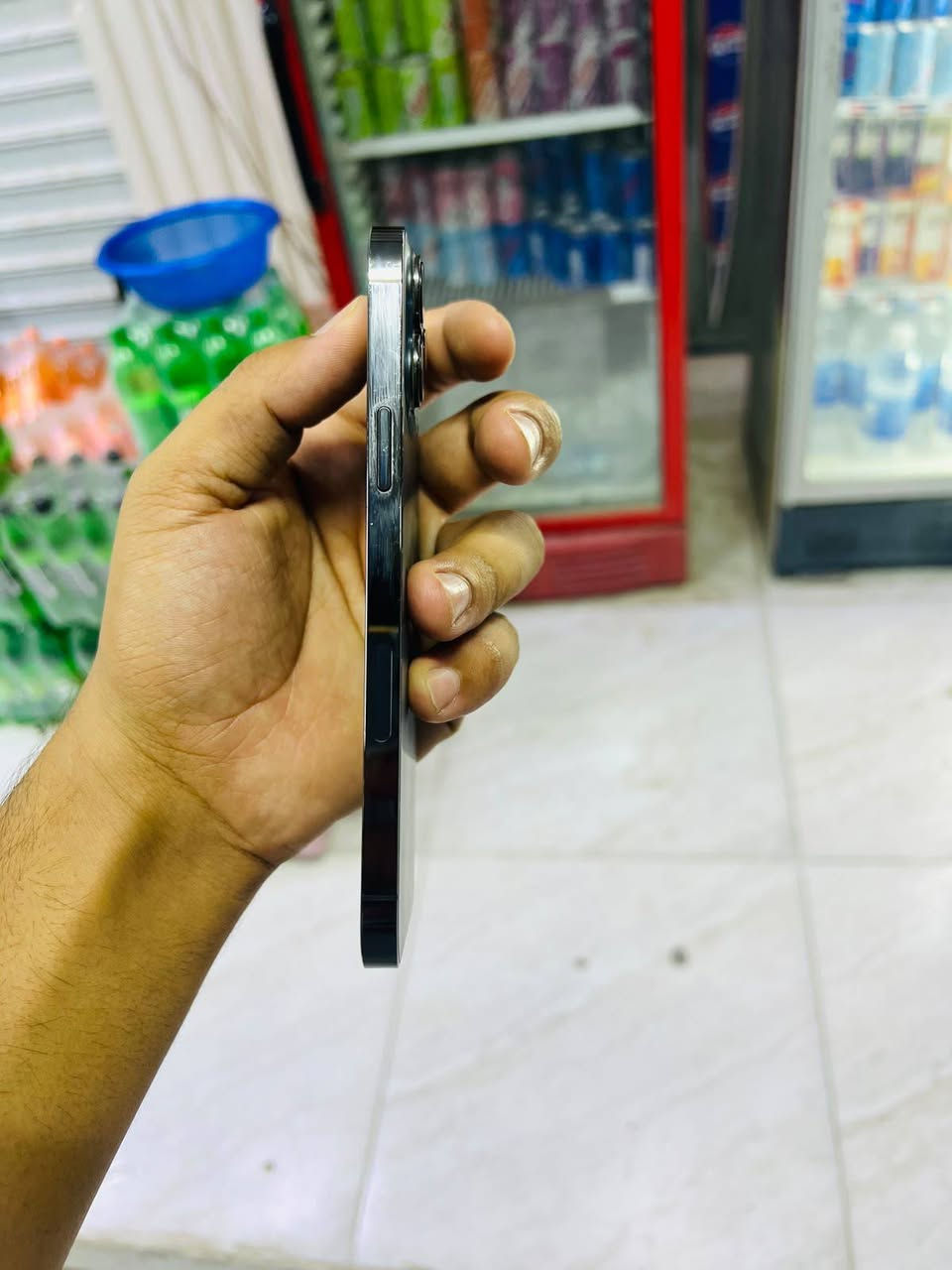 سلام عليكم
ايفون 13 برو ماكس
ذاكره 256
بطاريه 76 بلاديه
لجهاز مامفتوح 
فقط ضهره مكسور 
مابي ولا ضربه ولا خدش 
شرط نروح نفحصه بل مكتب ليعجبك 
سعر 550 وبي مجال حك جيتك 
مكاني تكريت لديوم قرب فلكت شارع ستين 
***********
