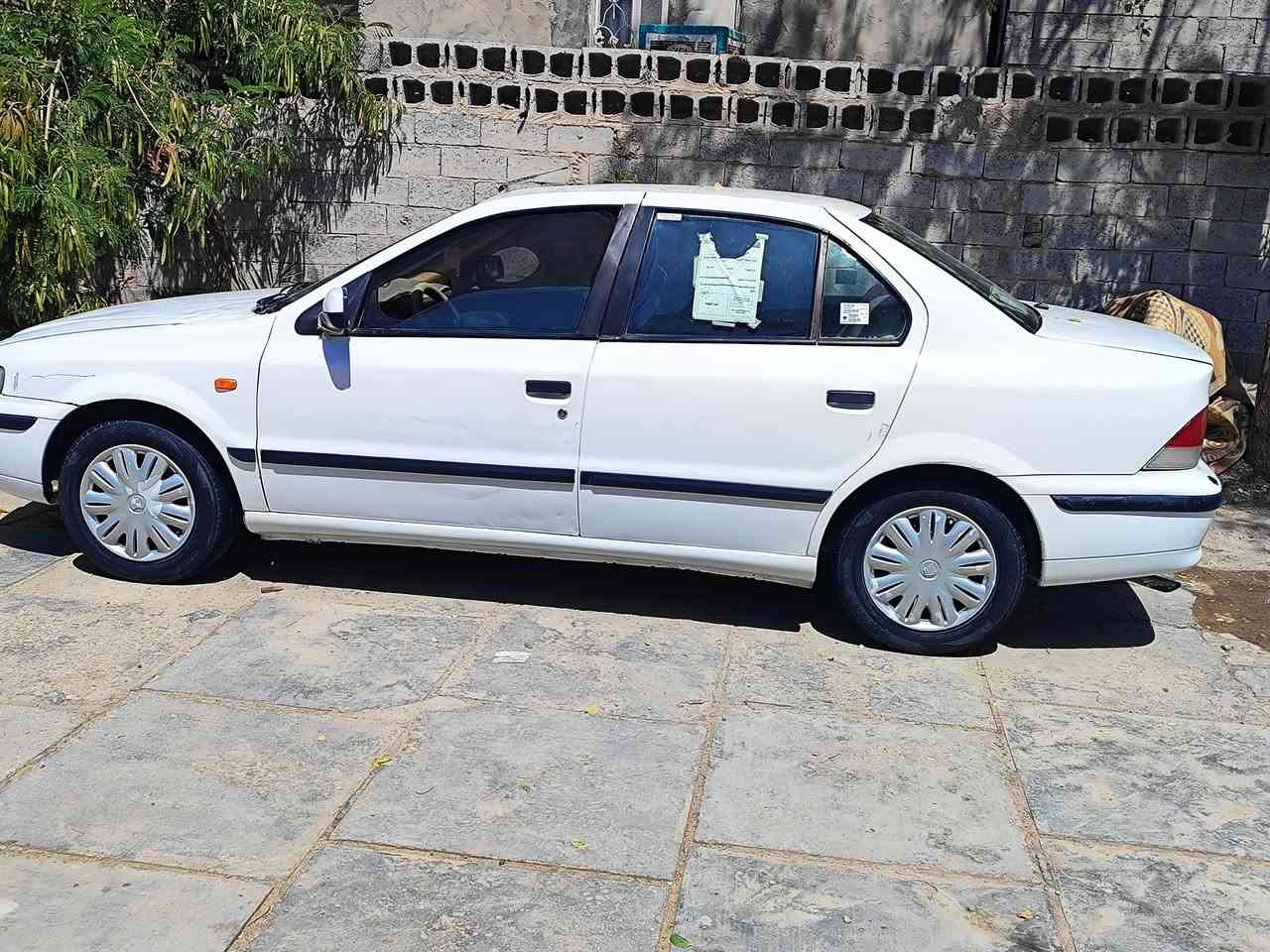 سمند خصوصي موديل 11 رقم قادسية بيها خيط بخار قليل كلش وبيها بنيد طاير لايح قد اصبع من قماره مامبين ولبنيدمرجع نفسه وجاملغ مبدل حلوه حداديه جديده محرك فرنسي ويل كب تايرات جدد كهربائياتها شغاله كلها سياره حلوة كلش ب32وبيها مجال قليل كلش ***********
