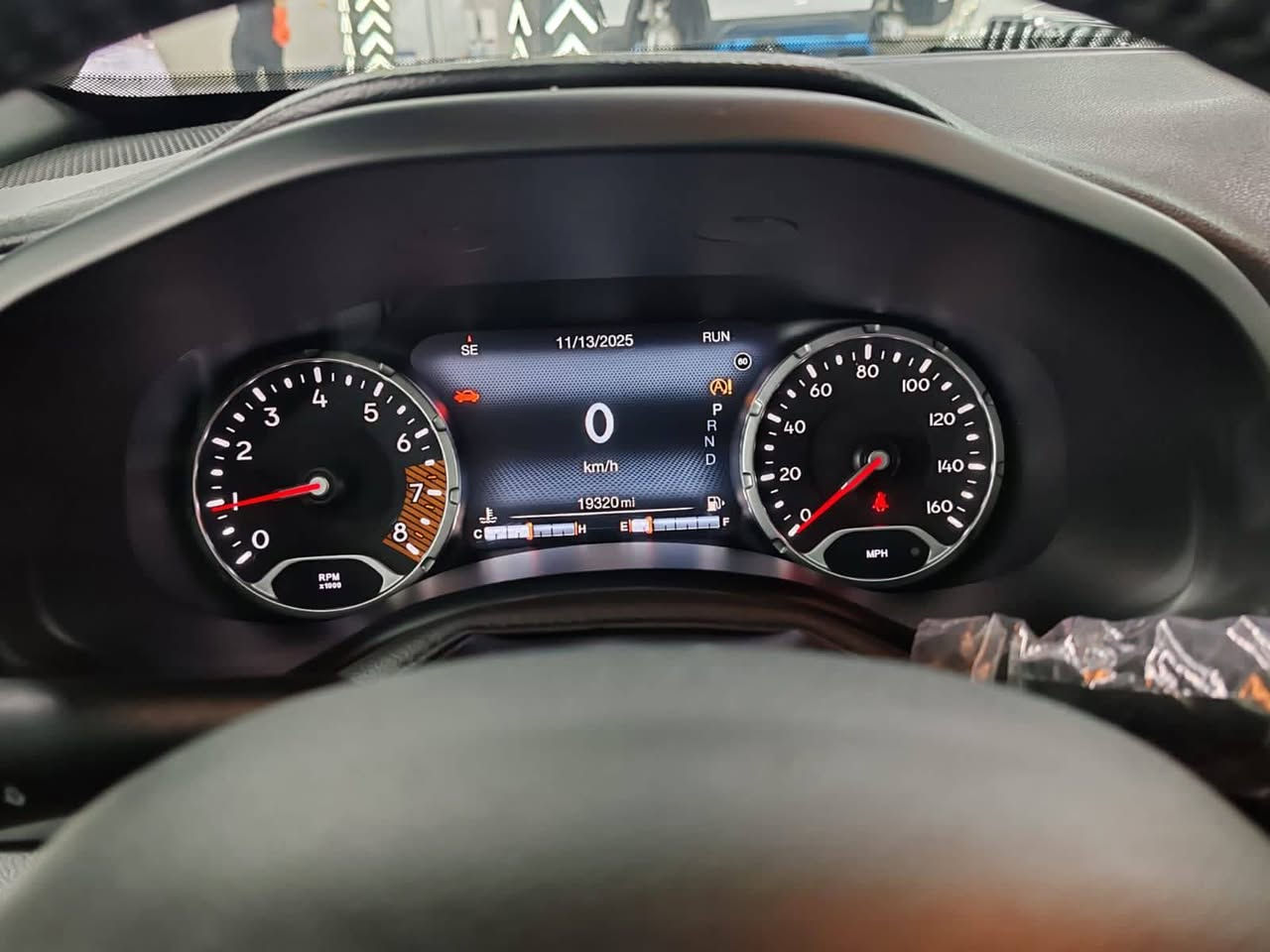 🚙 Jeep Ragled 2022

✅ دەبڵ ئەکسل (4x4)✅ پانۆراما✅ فول فول مواسەفات✅ هەر هەموو ئەو ئۆپشنانەی لە ئۆتۆمبێلی ئەمەریکی هەن، لەم سیارەیەدا هەیە.

🔹 دوو پارچەی گۆڕاوە: جام لەخ و بۆنێت🔹 بێ بیناوگرتن، بێ ئێرباگ🔹 تەنها23000 Mile ڕۆیشتووە🔹 سوری پاک و زۆر خاوێنە

💰 داوا: 175 مەجال

📞 *********** أربيل, العراق
