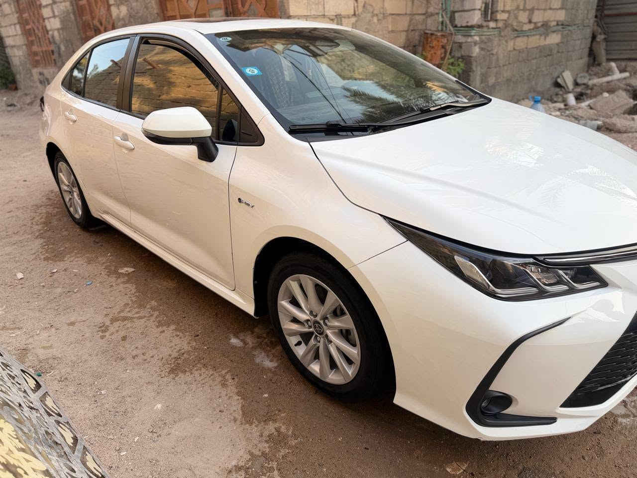 تويوتا كورلا هايبرد موديل 2025 رقم بصره حره فول مواصفات بيها بارد باب جهه اليمنى كفاله عامه ماشيه 23 السعر 147 للاتصال *********** البصرة, العراق
