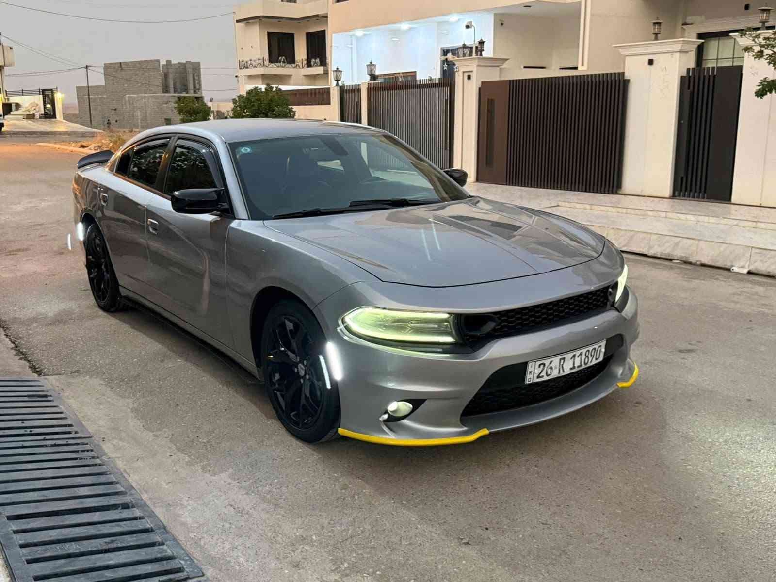 دوج جارجرمواصفات sxt مودیل ٢٠٢٢ بصمة جلد كشن كهربائي تبريد مركزي ماشية ٥٠ الف صبغ حزام ضرر جاملغ واحد فقطوالباقي فقط رش لا تبديل ولا معجون  بدون دواخل بدون ارباك سيارة جاهزة سنوية مشروع وطني شرط تحويل عنوان كركوك شوراو سعر ١٧٥ ومجال ***********......*********** كركوك, العراق
