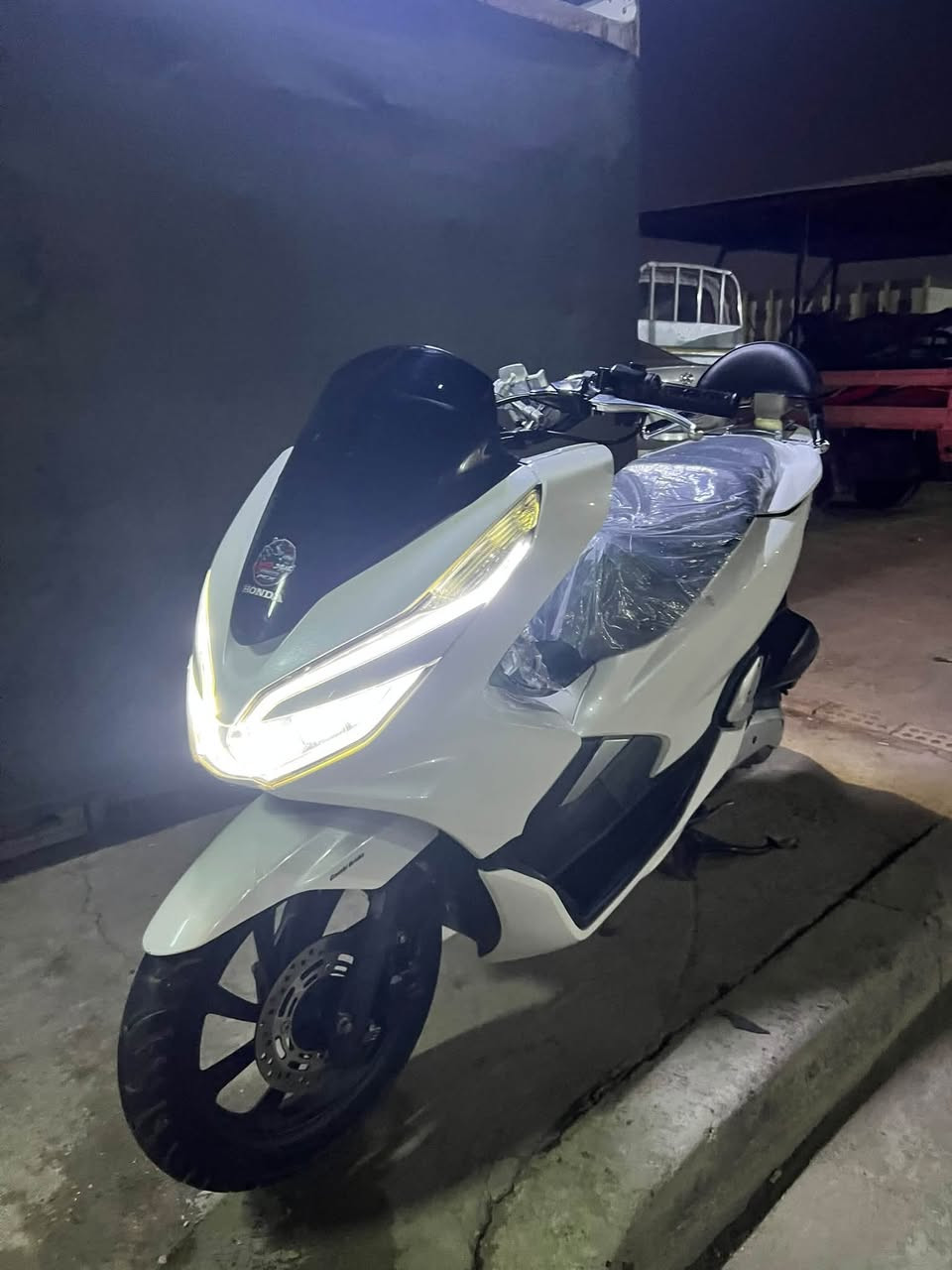PCX • هوندا • معدل