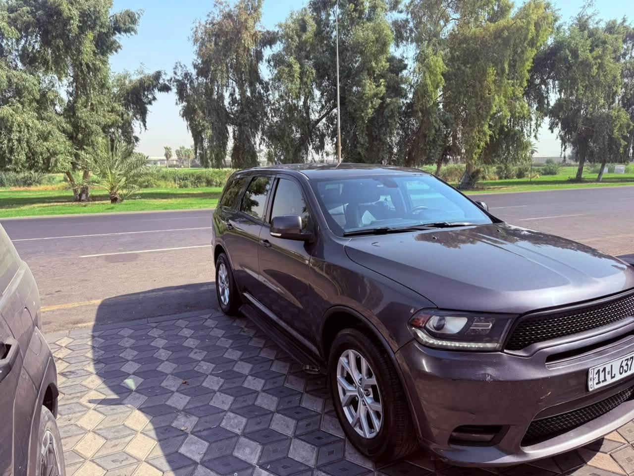 Dodge Durango GT 2020

🔹 المنشأ: أمريكي 🇺🇸
🔹 النوع: SUV رياضية عائلية
🔹 الفئة: GT
🔹 سنة الصنع: 2020 معلاية 2022
🔹 المحرك: 3.6 لتر Pentastar V6
🔹 عدد السلندرات: 6
🔹 القوة: تقريبًا 295 حصان
🔹 العزم: تقريبًا 353 نيوتن.متر
🔹 ناقل الحركة: أوتوماتيك 8 سرعات
🔹 نظام الدفع: ( رباعي)
🔹 عدد المقاعد: 7 ركاب
🔹 نوع الوقود: بنزين
🔹 سعة خزان الوقود: تقريبًا 87 لتر
🔹 سعة الشنطة: واسعة وقابلة للزيادة 
عند طي المقاعد
🔹3 قطع تبريد 
🔹صدر السيارة جيد جدآ 
🔹تحكم ستيرن 
🔹كشنات كهرباء وتدفئة 
🔹عليها ادامة كاملة 
🔹رقم بغداد بسمي 
للتواصل ***********
سعر 180 وبيه مجال
