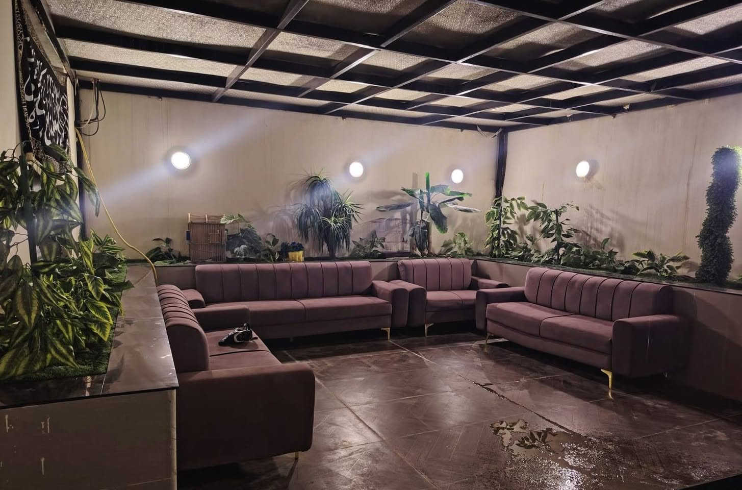 🏡✨ فرصة لا تعوض – دار مميزة للبيع في مجمع بيتي الأول خلف شارع 60 ✨🏡
إذا تبحث عن بيت جاهز للسكن بموقع ممتاز وتصميم مريح للعائلة، هاي فرصتك.

🔹 الدار طابقين 200

🔹 4 غرف نوم

🔹 حديقة وجلسة خارجية

🔹 استقبال واسع

🔹 مطبخ مفتوح على الصالة

🔹 3 حمامات

🔹 صالة عائلية بالطابق الثاني

🔹 سطح مسقف

🔹 سستم كاميرات مراقبة

🔹 تانكيات ماء عدد 2

🔹 كهرباء وطنية خطين

📍 موقع مميز وخدمات متكاملة

✅ الدار مطلوبة للمصرف العقاري

💰 السعر: 100 مليون دينار

الدار نظيفة وجاهزة للسكن مباشرة، والمعاينة خير دليل.

📩 للجادين فقط، التفاصيل واتساب ***********
