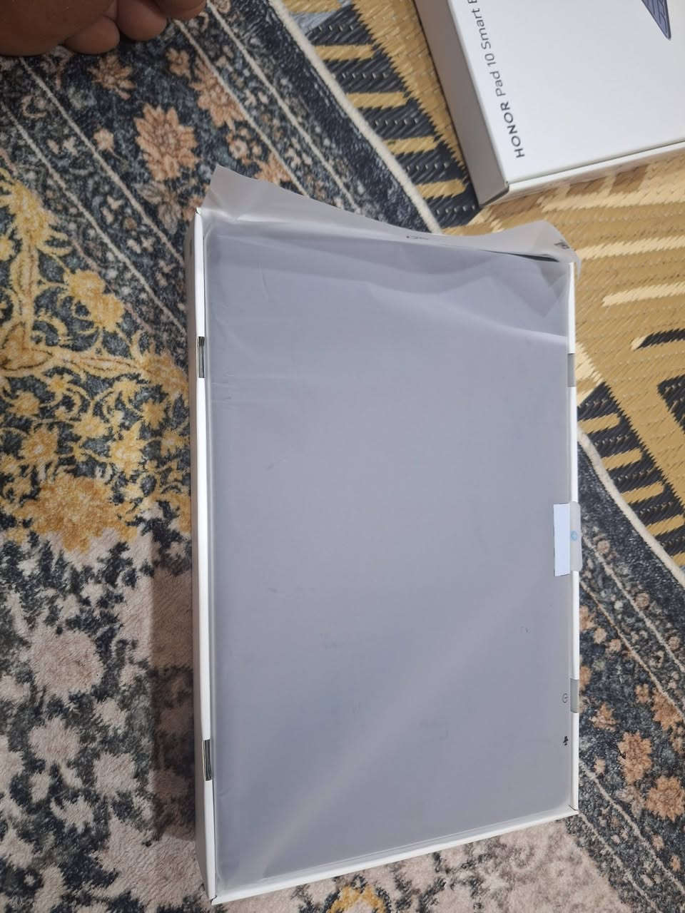 هونر باد 10 Papermatte
256 رام 8
جهازه نظافه 100%
نقص شاحن 
والكيبورد كما موضح بصوره 
مع القلم 
بغداد الزعفرانيه 
***********
450 وبي مجال بسيط
