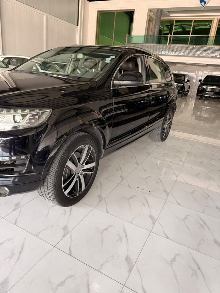 Audi Q7 3.6 L Quattro 2010 استيراد خاص للبيغ
ماشية 200000mil
فول مواصفات و بدون صبغ
نظام کاربلای و اندروید اوتو carplay & android auto
مکینة مفتوح و مابی ای خلل

سعر ١١٠ ورقة و مجال 

الشراي یخابر *********** واتس اپ
مکان السیارة : دهوك
