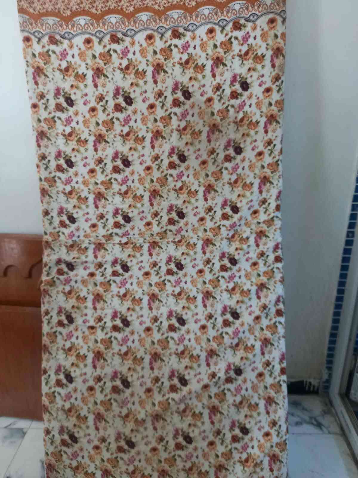 السلام عليكم
اغراض للبيع 
كاونتر 250 خشب الاصلي مال قبل 
دواشك اثنين 25 سعر  الواحد
مكينة 100
كنتور بابين 125
بيهن مجال بسيط 
***********
