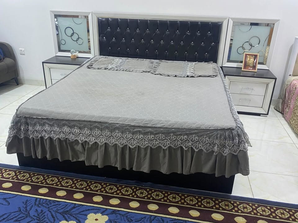 غرفه نوم • ٨ قطع • نظيفه