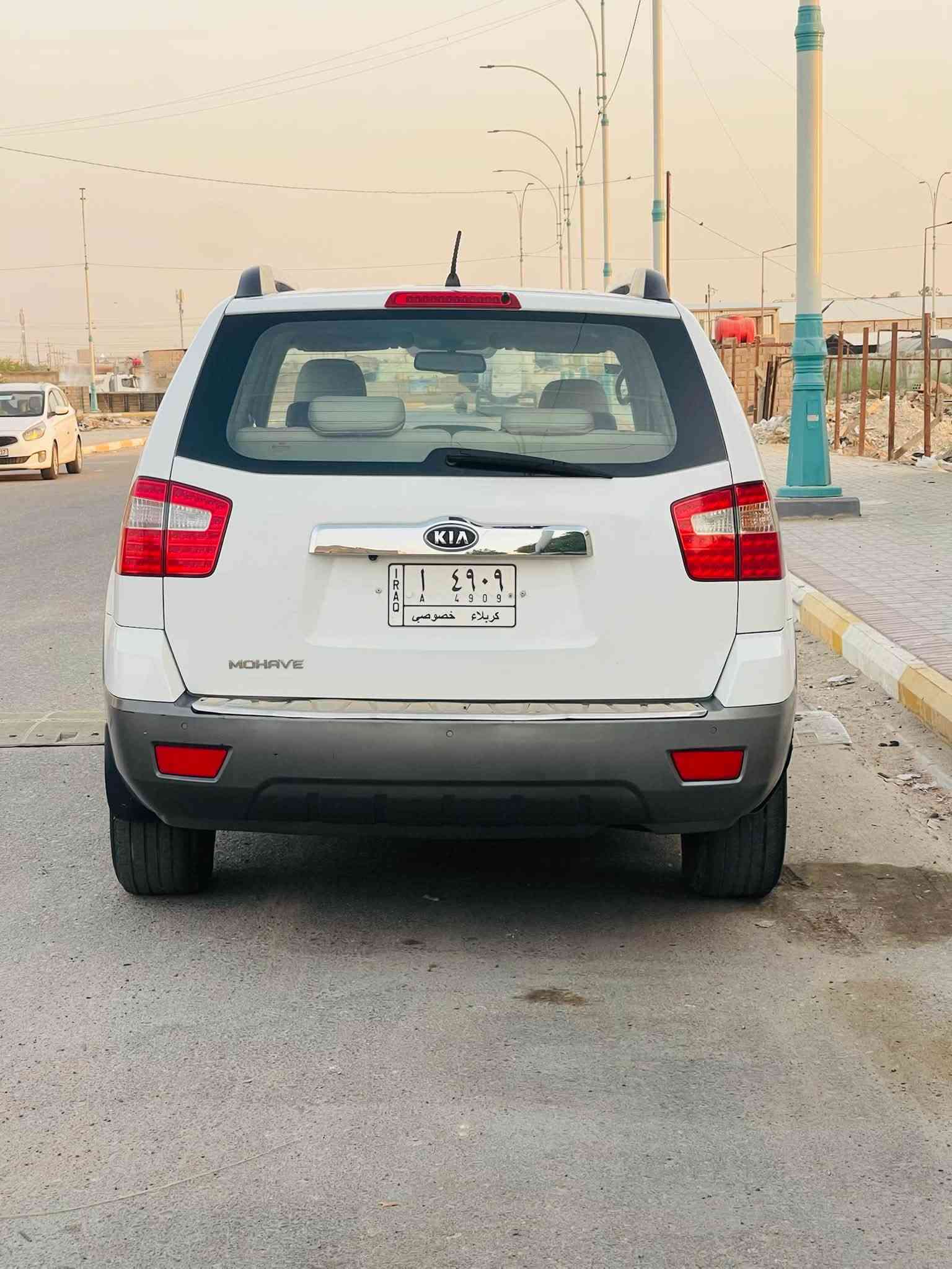 لسلام عليكم للبيع مهافي ٢٠١٢ خليجي مكفولة كفالة  سونارهة مرفق بالمنشور السياره جديدة وجاهزة محرك ٦سلندر جديد ما مفتوح كير تبريد حدادية السعر ١٣٣ وبيه مجال للاستفسار *********** المكان السماوة
